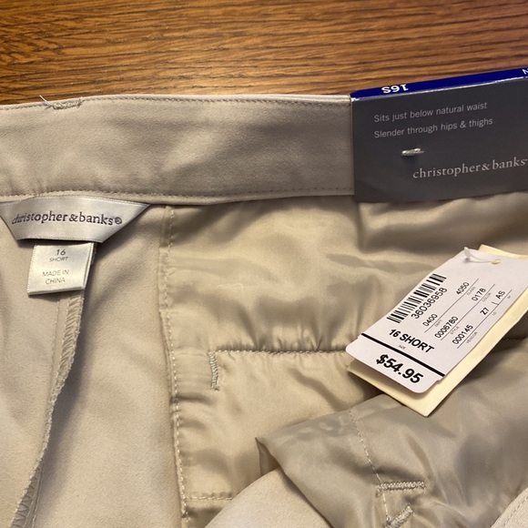 NWT Christopher & Banks 16 short dress pant - Picture 2 of 3